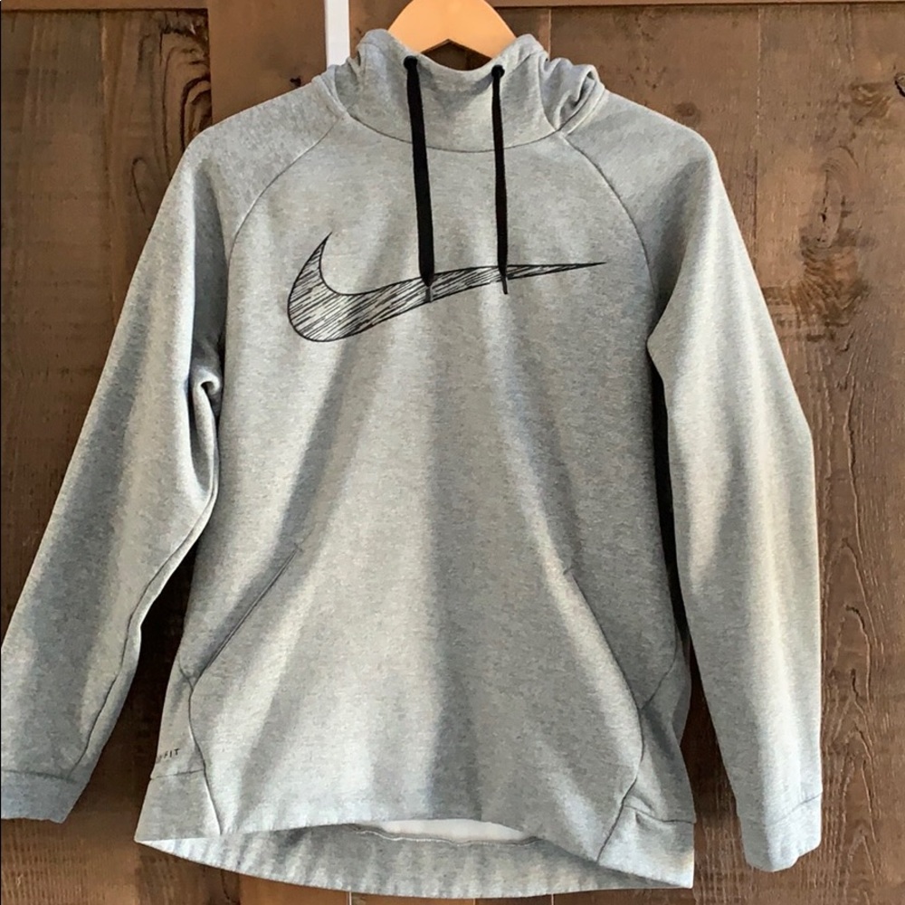 Men’s gray Nike sweatshirt